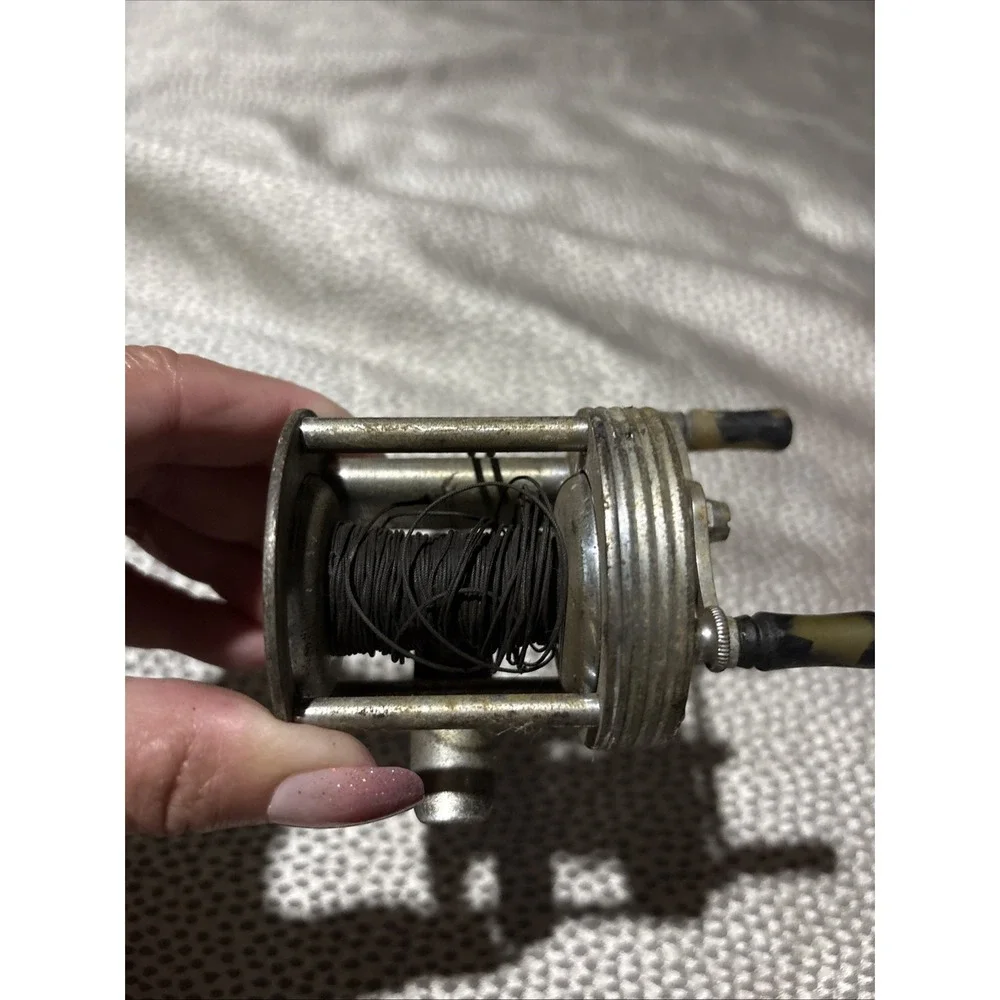 Vintage Wards Precision Model 40 Engraved Baitcasting Reel